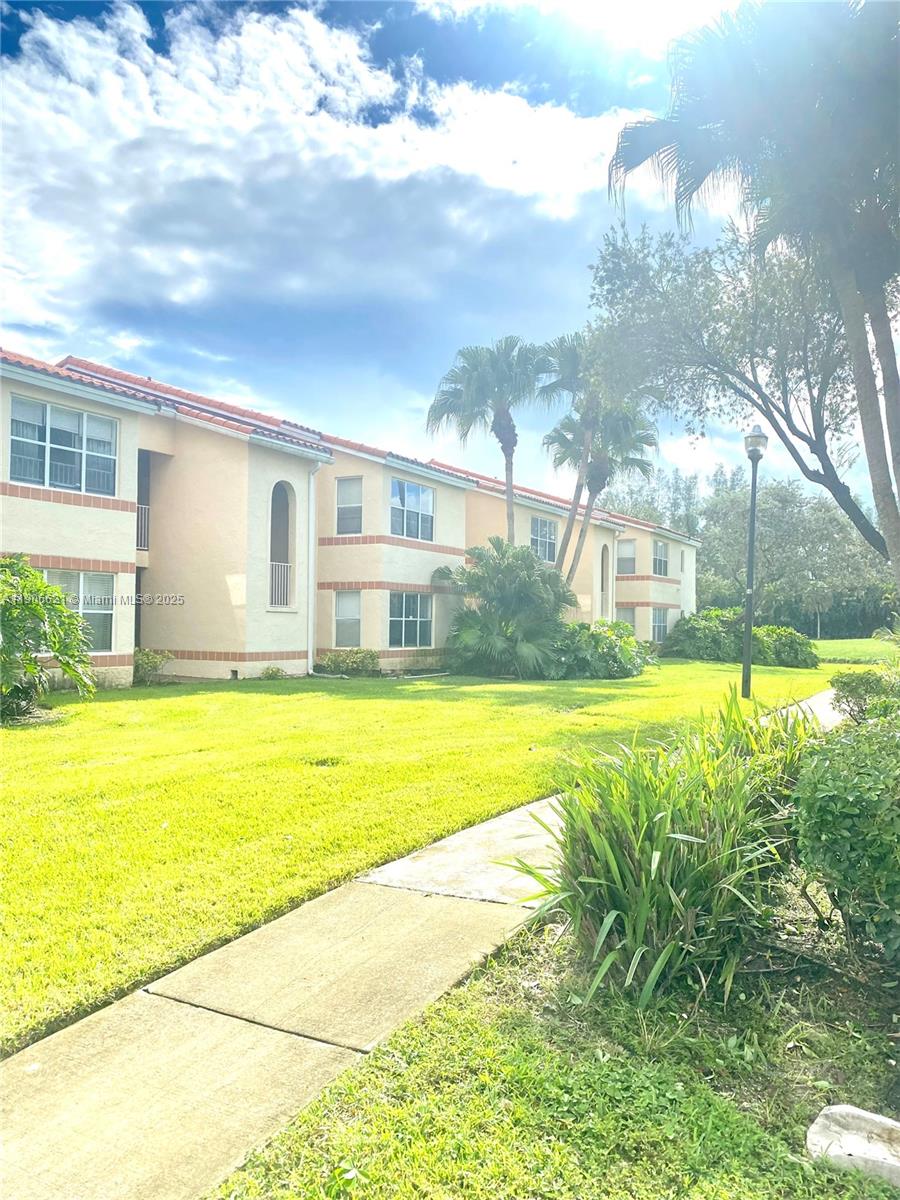 CORAL KEY CONDO - Residential Lease