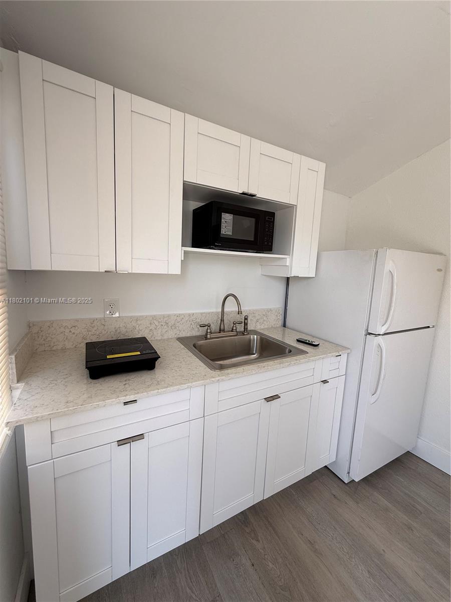 Rental Property at 2460 Nw 61st St A, Miami, Broward County, Florida - Bedrooms: 1 
Bathrooms: 1  - $1,850 MO.