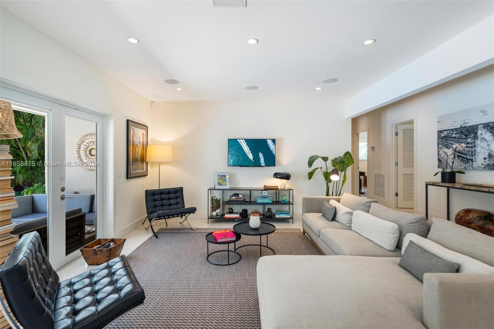 C GABLES RIVIERA SEC 12 - Residential