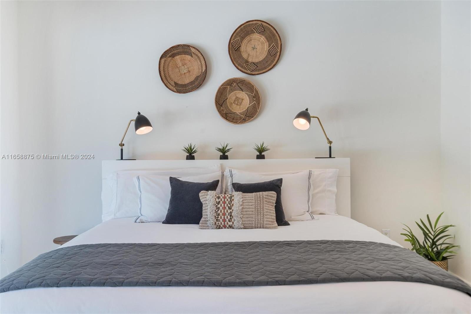 C GABLES RIVIERA SEC 12 - Residential