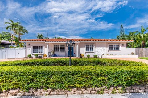 9901 SW 35th Ter Miami FL 33165