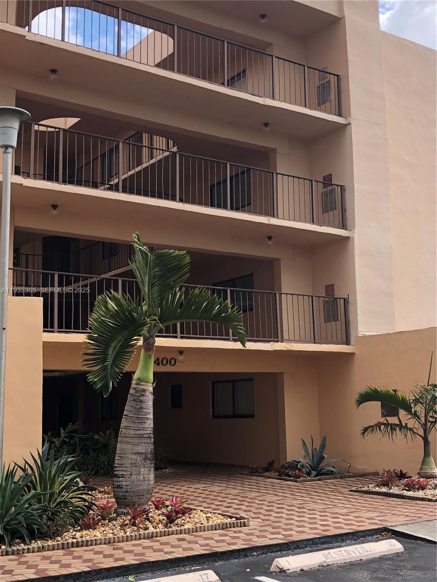 THE HORIZONS WEST CONDO # - Residential