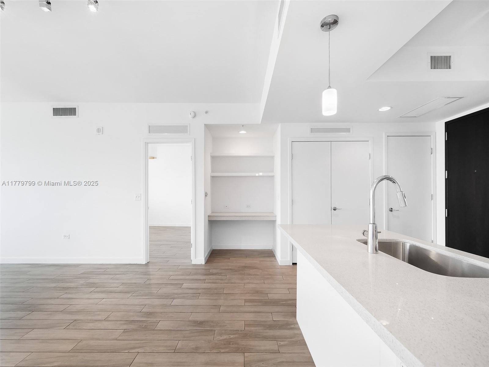NINE AT MARY BRICKELL VIL - Residential