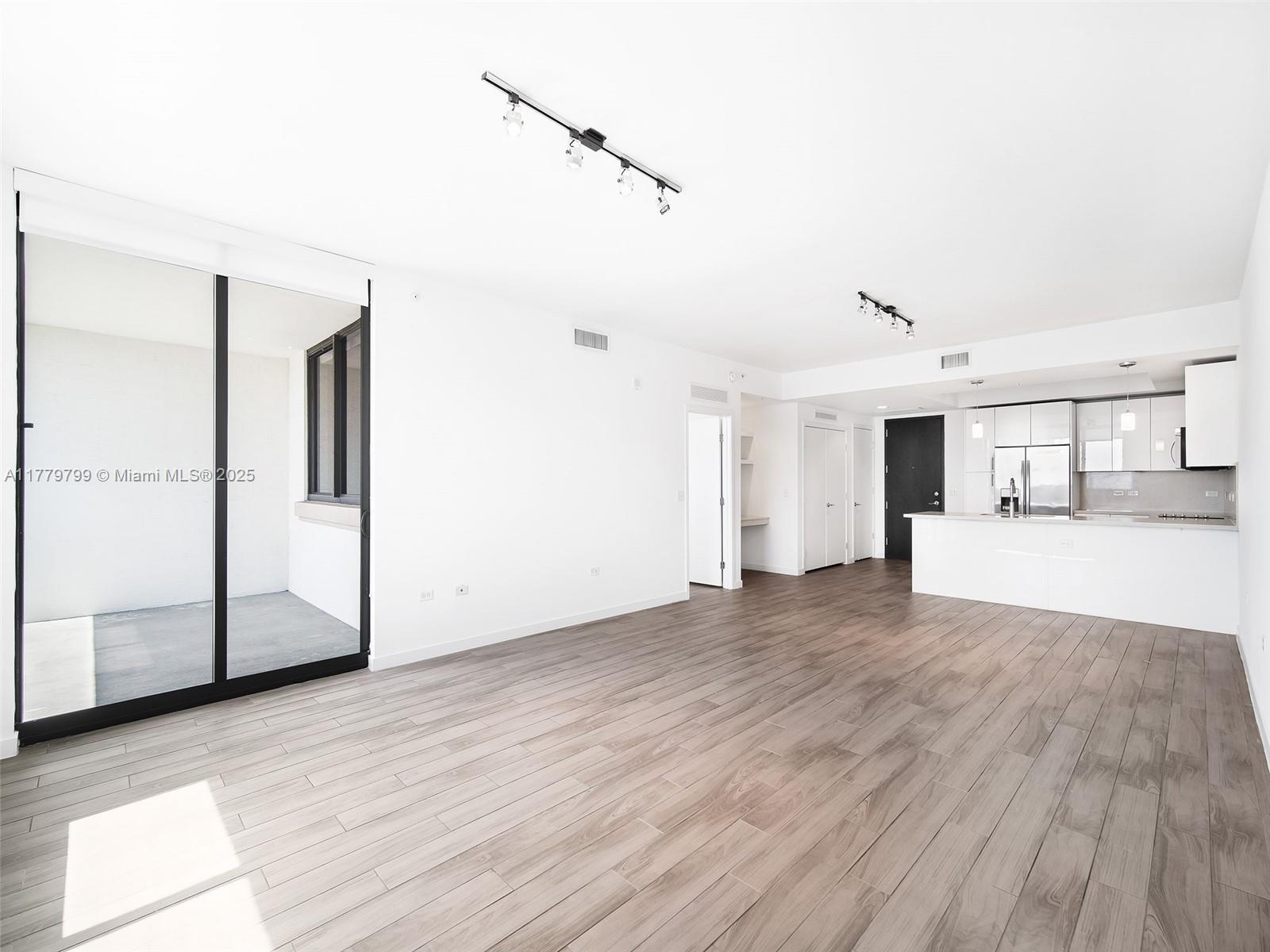 NINE AT MARY BRICKELL VIL - Residential