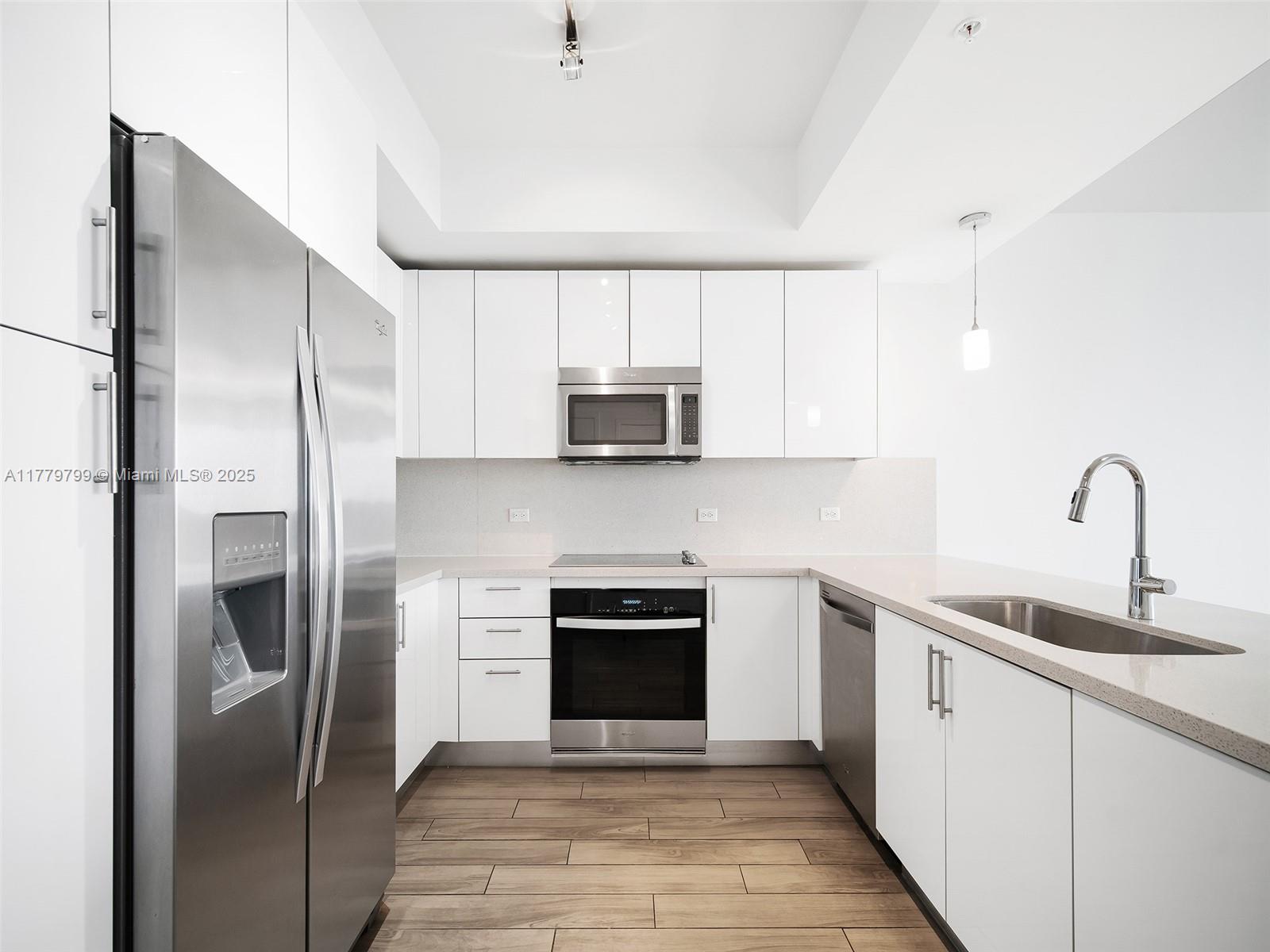 NINE AT MARY BRICKELL VIL - Residential