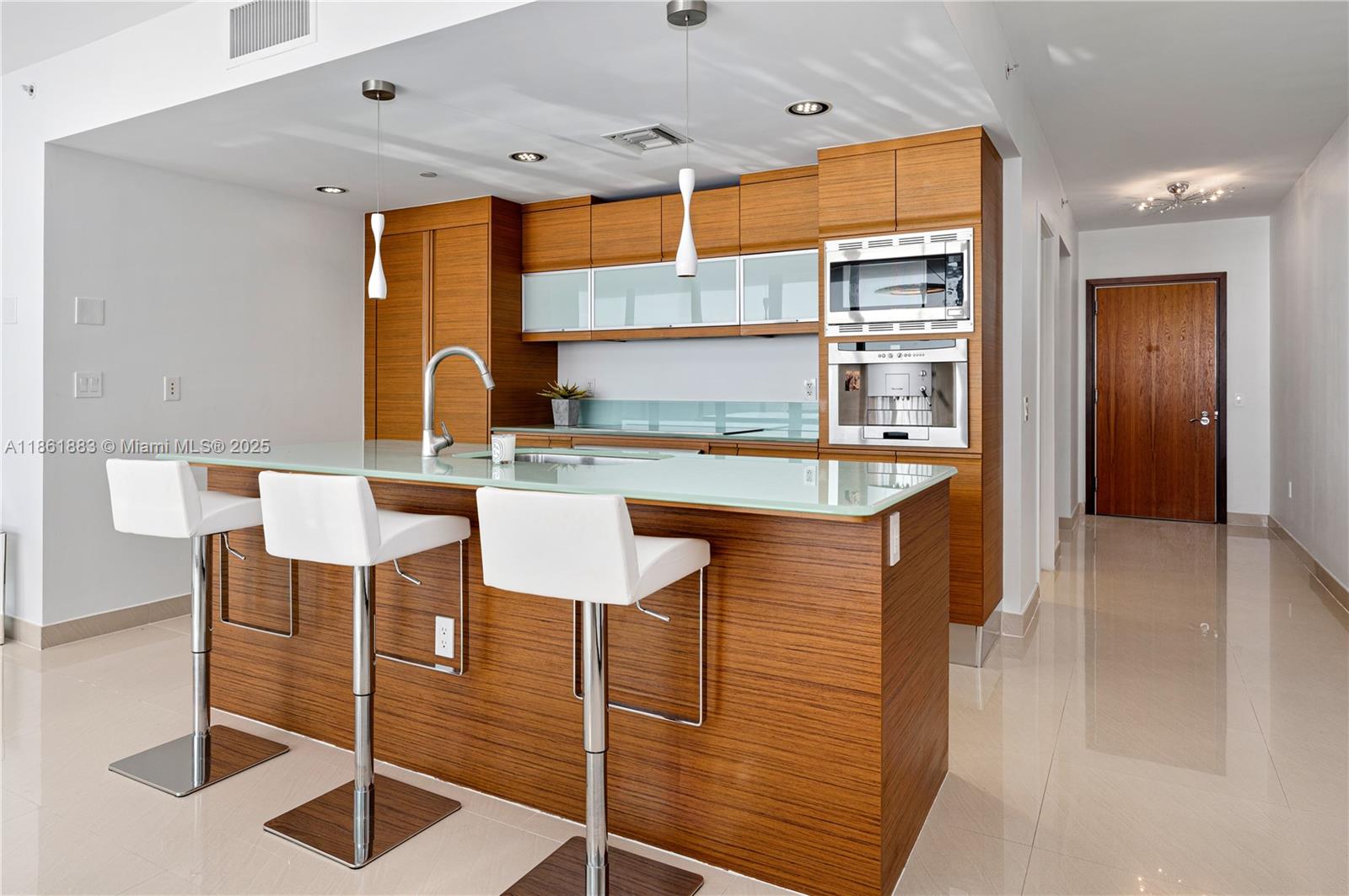 MEI CONDO - Residential Lease