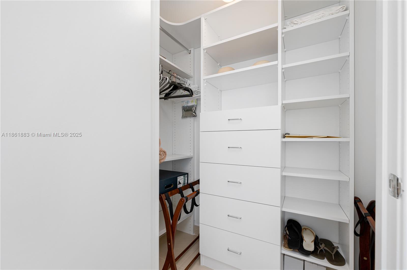 MEI CONDO - Residential Lease