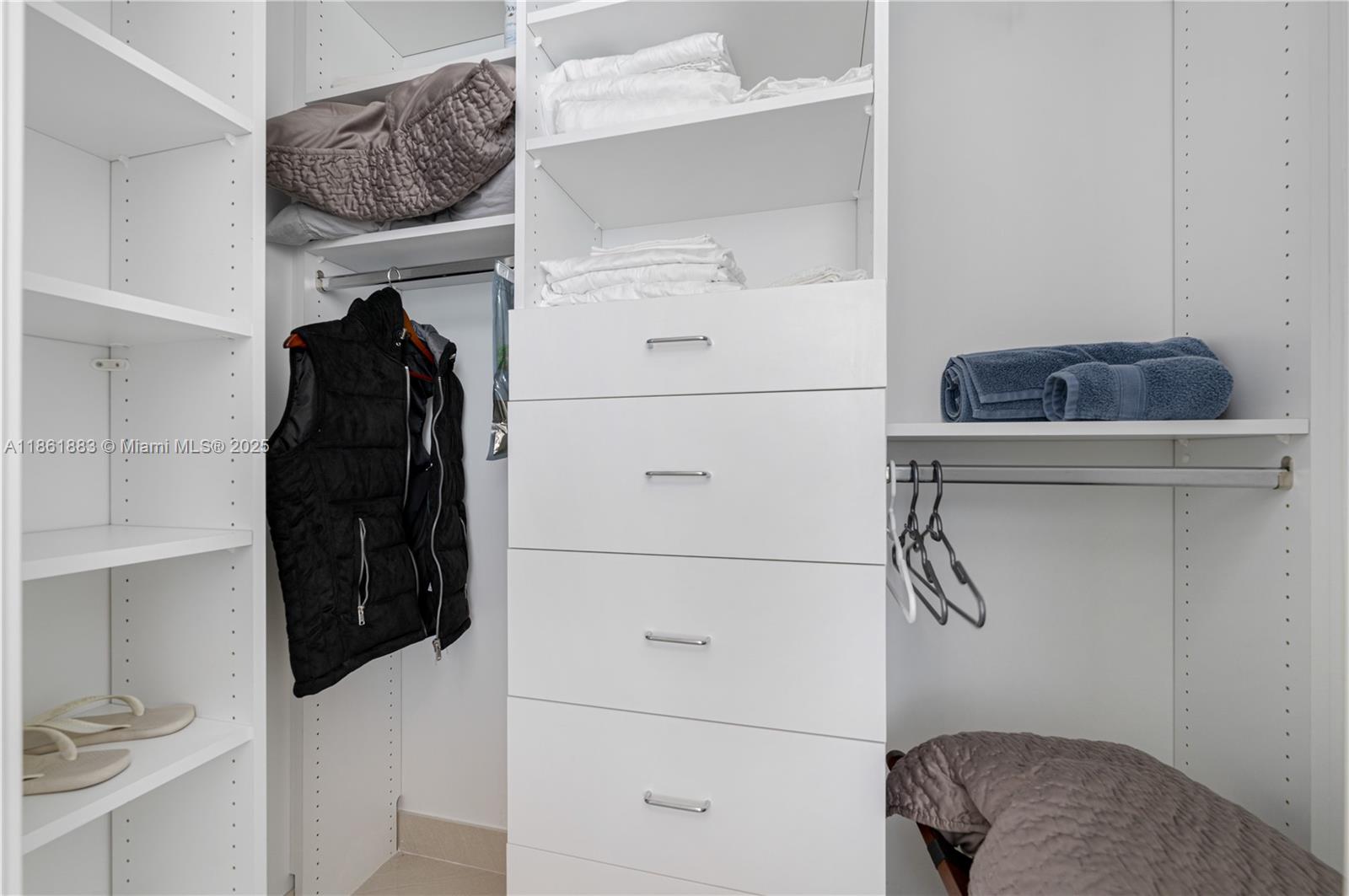 MEI CONDO - Residential Lease