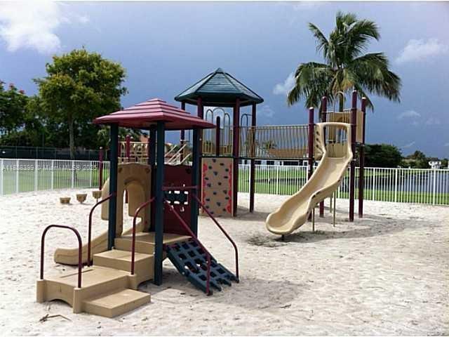 WEITZER SUB 1 - Residential Lease