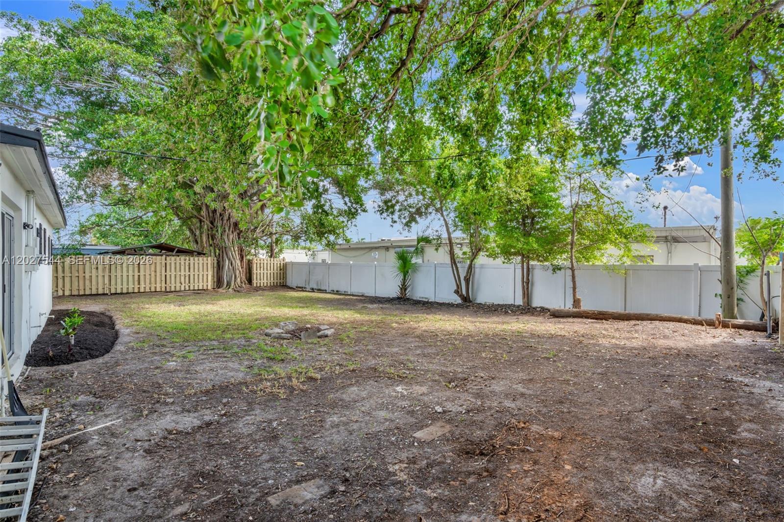 5808 Seton Dr