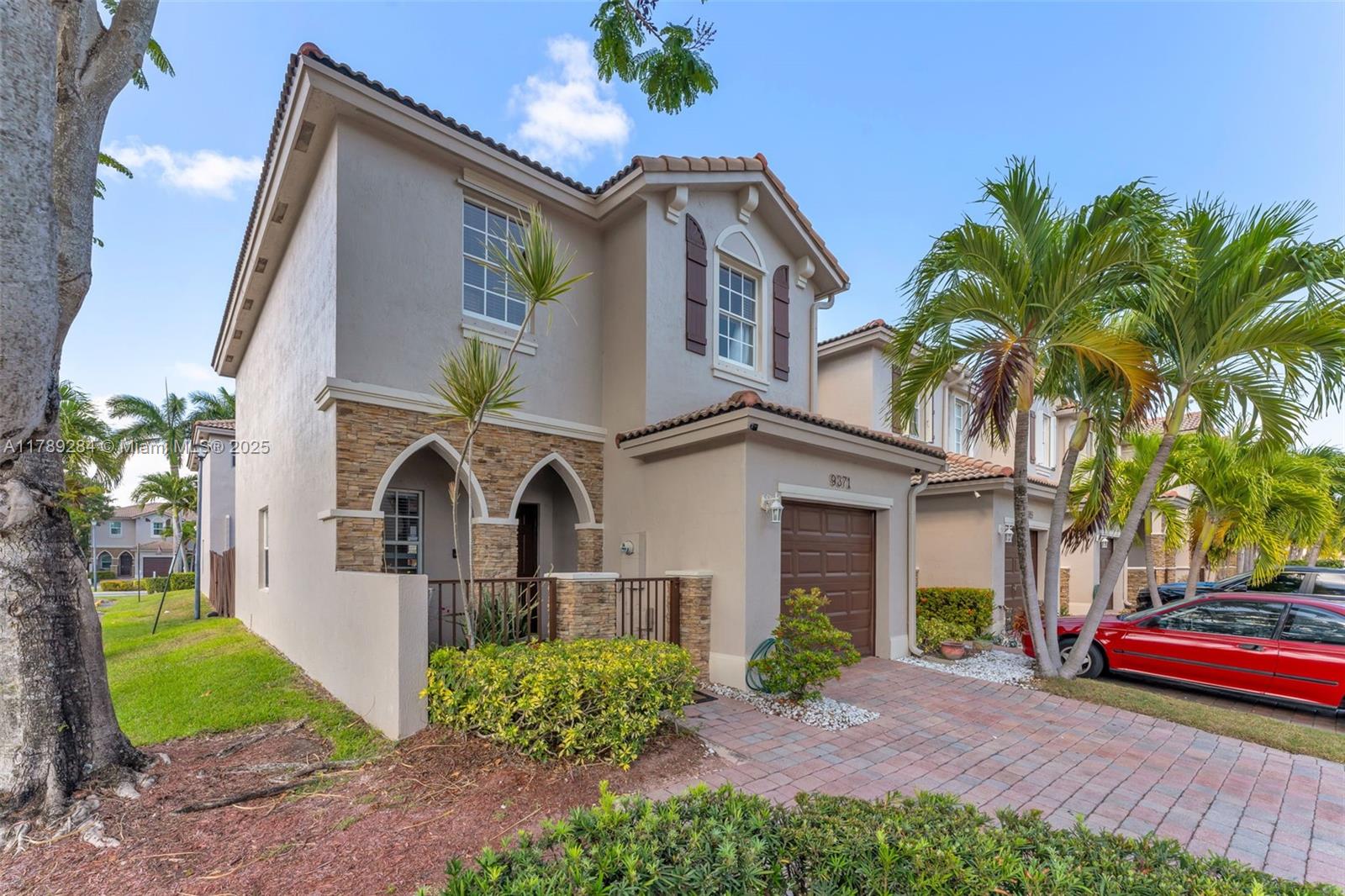 Property for Sale at 9371 Sw 221st Way, Cutler Bay, Miami-Dade County, Florida - Bedrooms: 3 
Bathrooms: 3  - $485,000