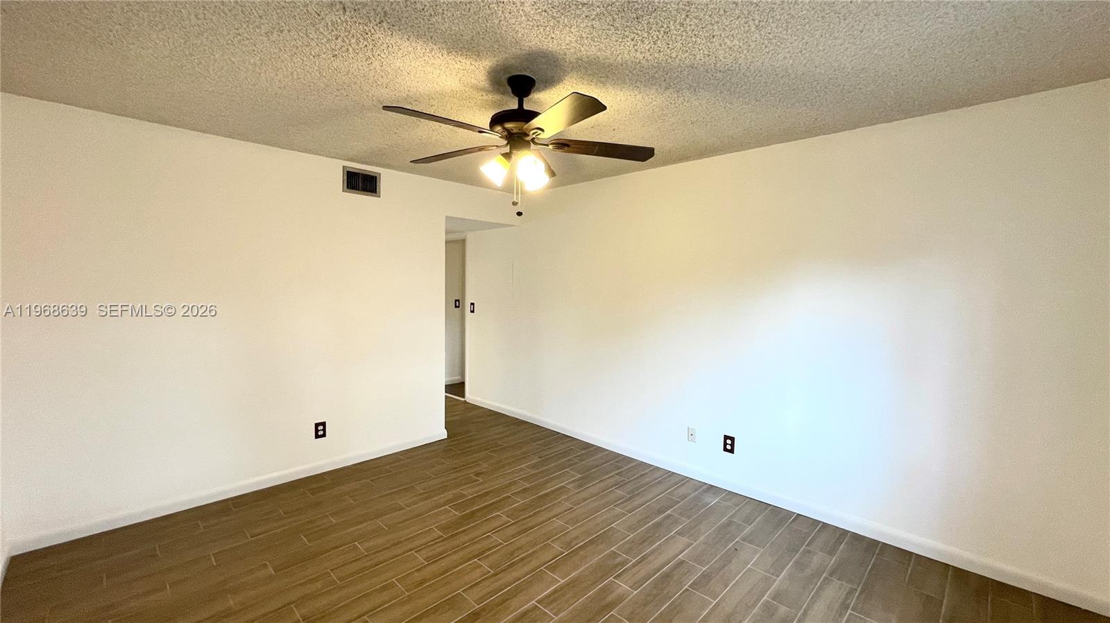 MNR FOREST CONDO I - Residential