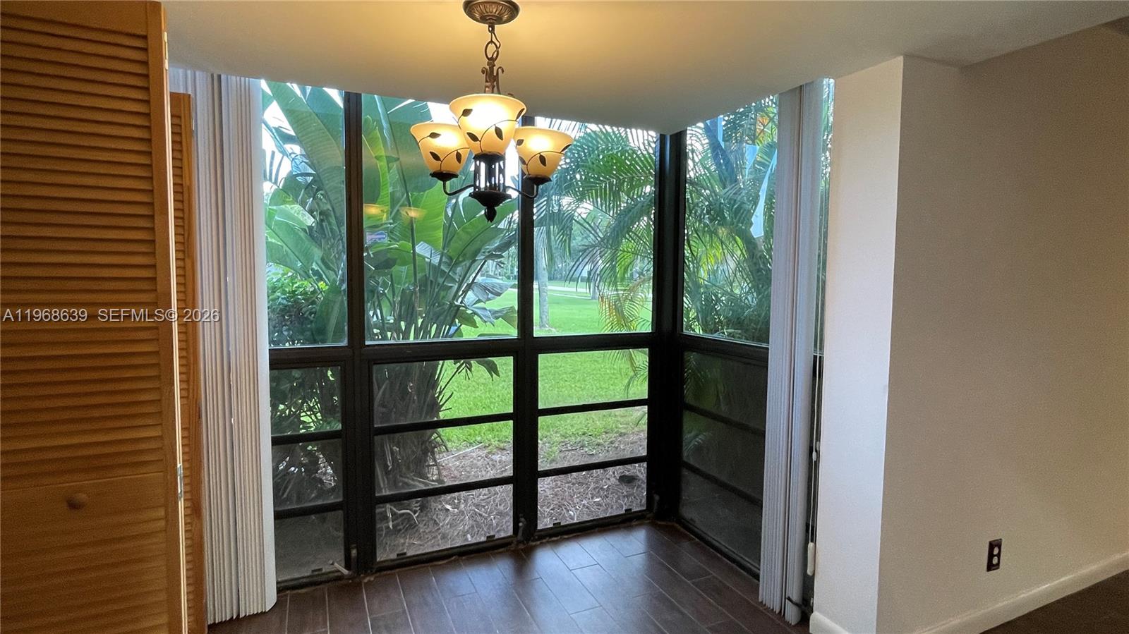 MNR FOREST CONDO I - Residential