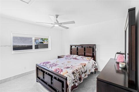 Tiny photo for 22601 SW 127th Ave, Miami, FL 33170 (MLS # A11977101)