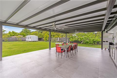 Tiny photo for 22601 SW 127th Ave, Miami, FL 33170 (MLS # A11977101)