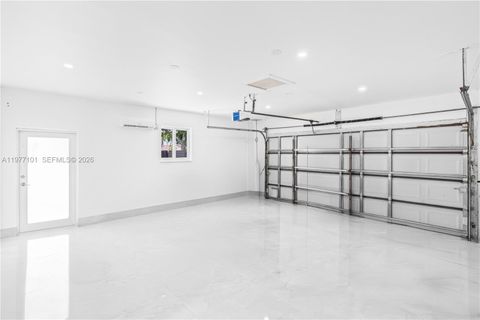 Tiny photo for 22601 SW 127th Ave, Miami, FL 33170 (MLS # A11977101)