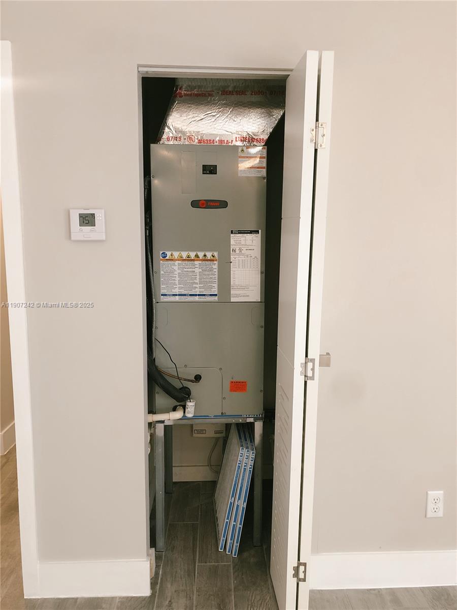 C GAB DOUGLAS SEC - Residential Lease