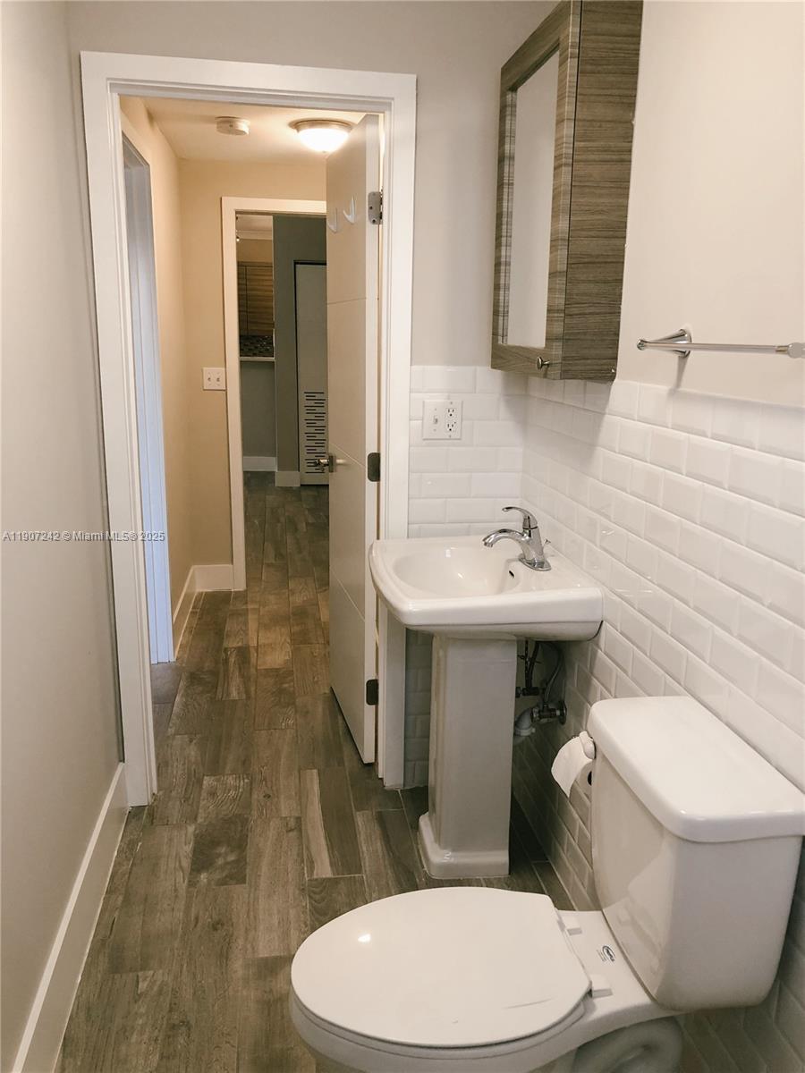 C GAB DOUGLAS SEC - Residential Lease