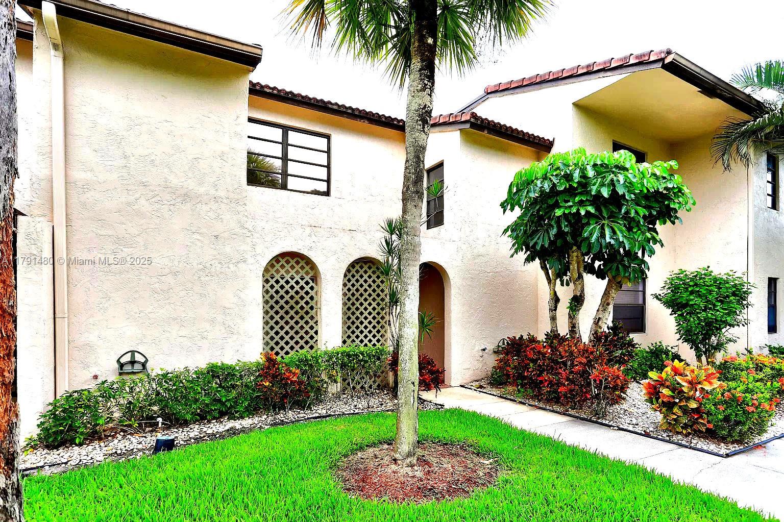 VISTAS OF BOCA LAGO CONDO - Residential