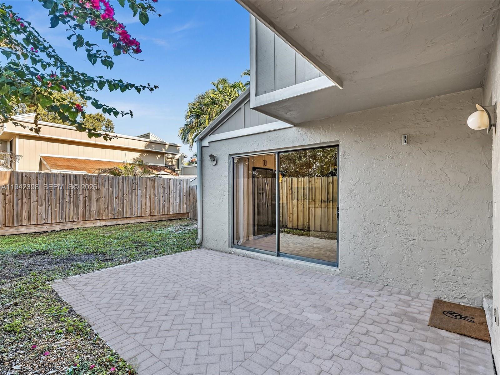 LAGO WEST CLUSTER HOMES P - Residential