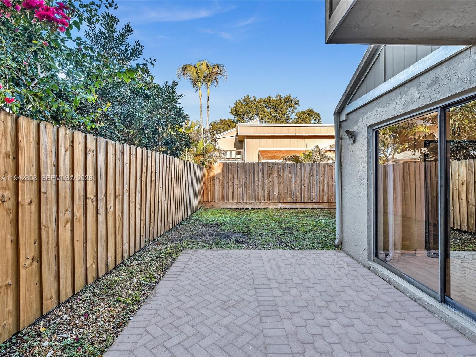 LAGO WEST CLUSTER HOMES P - Residential