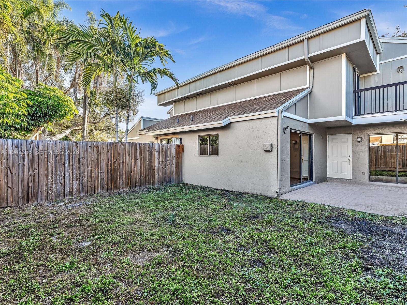 LAGO WEST CLUSTER HOMES P - Residential