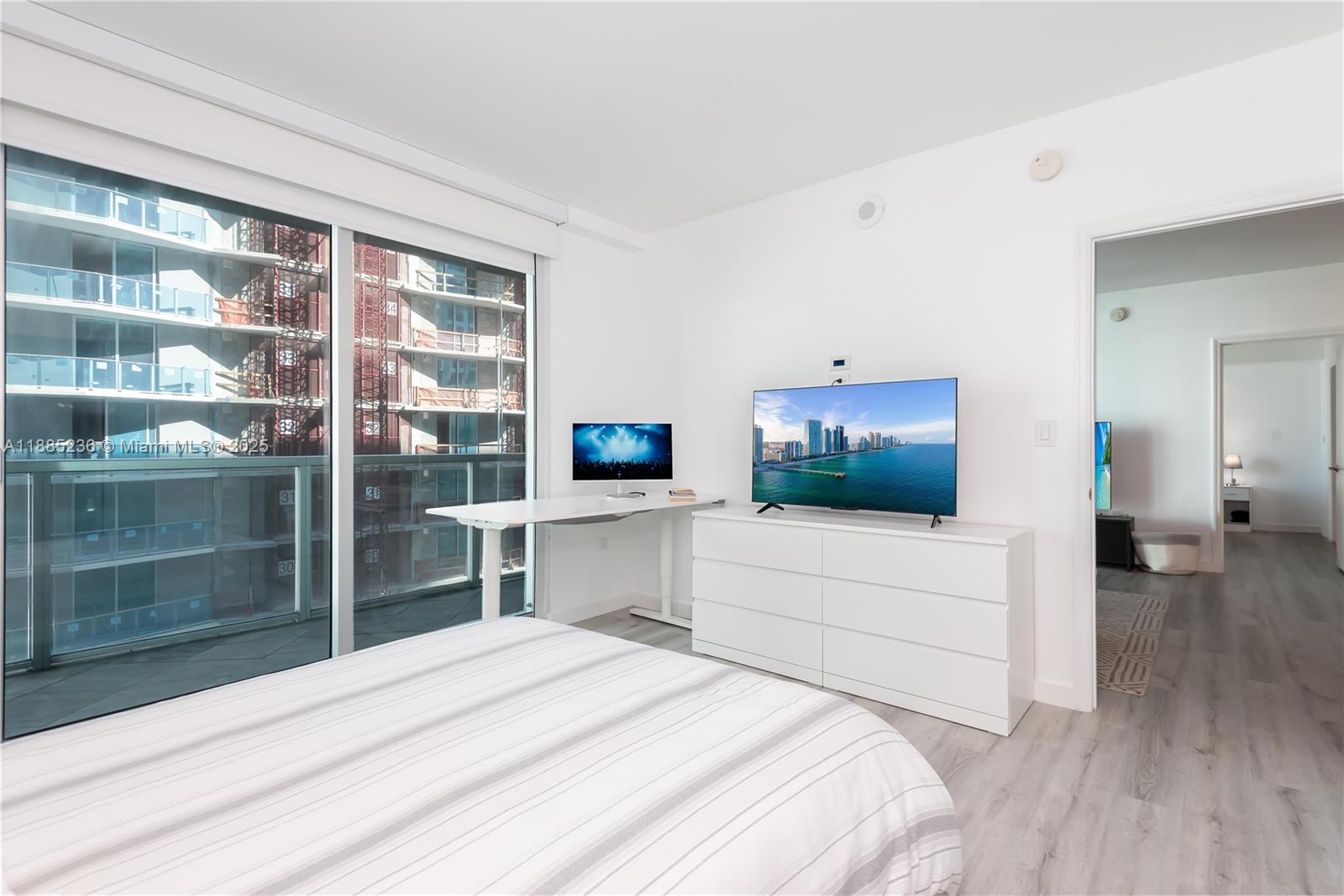 500 BRICKELL WEST CONDO - Residential
