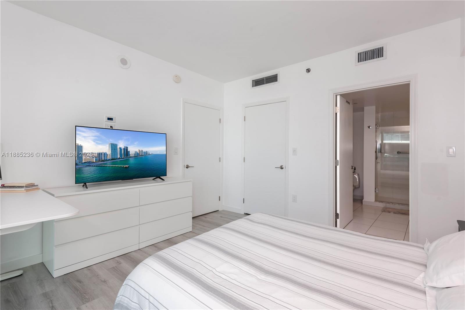 500 BRICKELL WEST CONDO - Residential