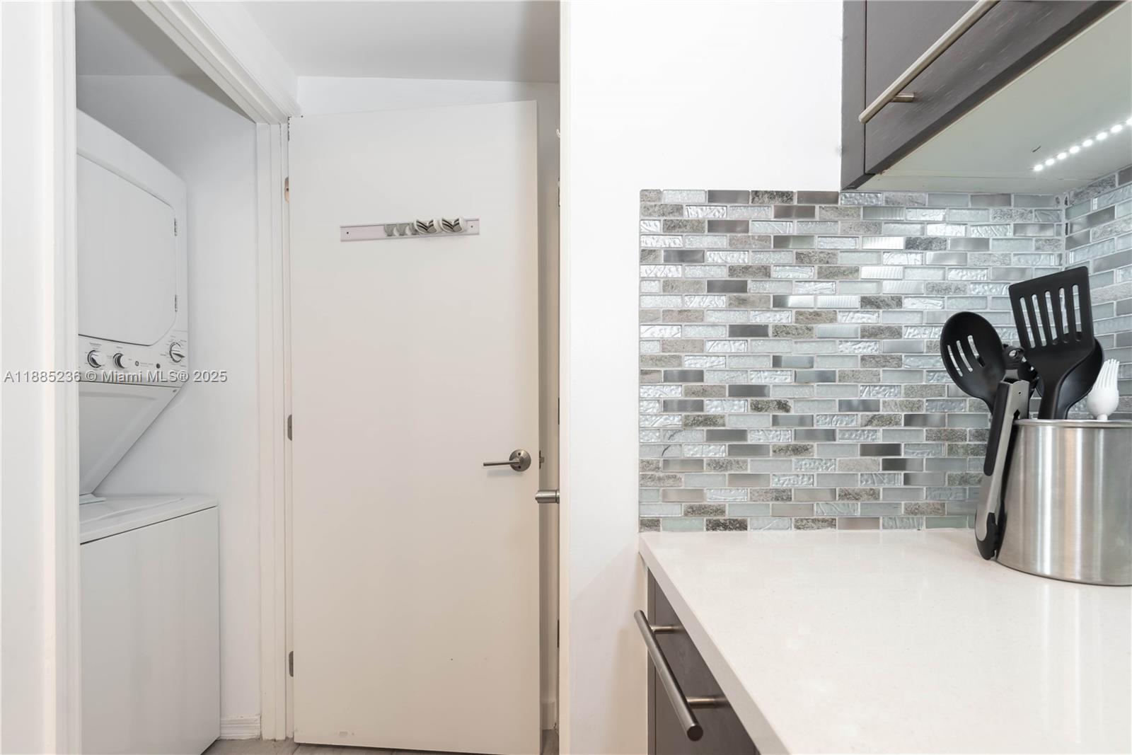 500 BRICKELL WEST CONDO - Residential