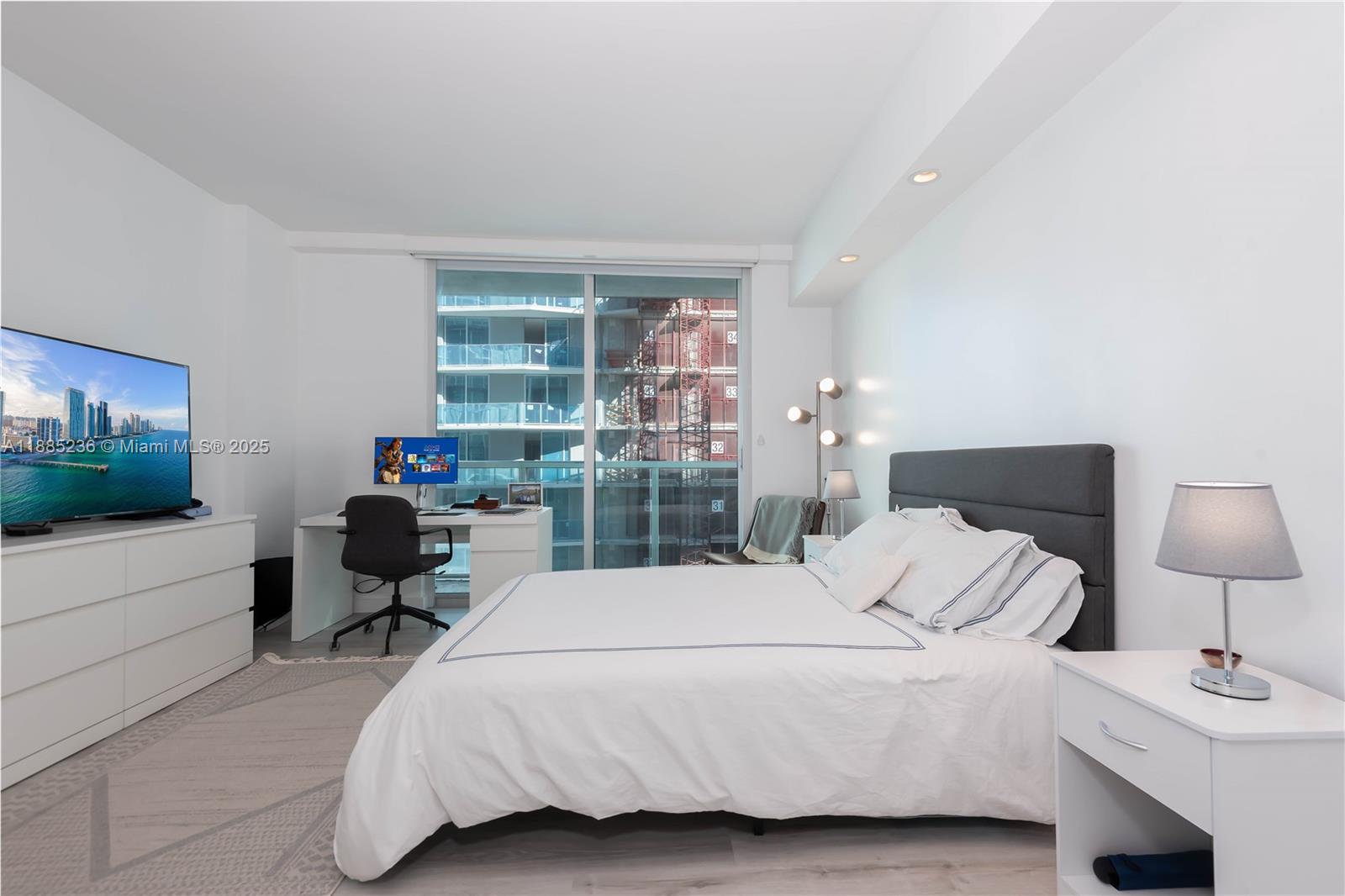 500 BRICKELL WEST CONDO - Residential