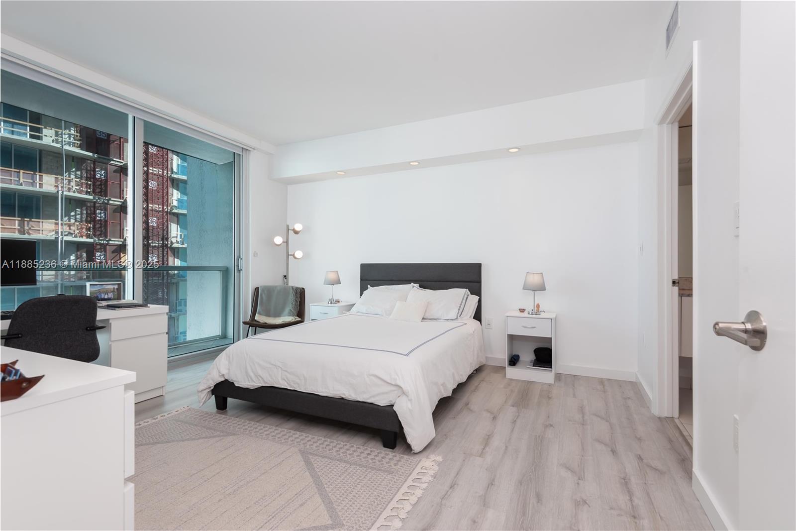 500 BRICKELL WEST CONDO - Residential