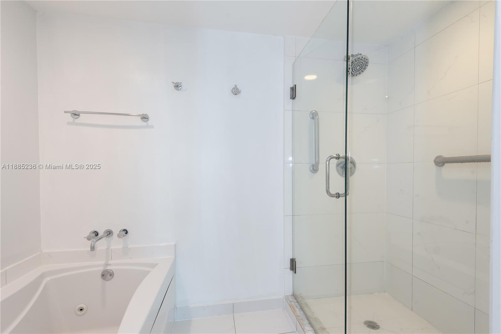 500 BRICKELL WEST CONDO - Residential