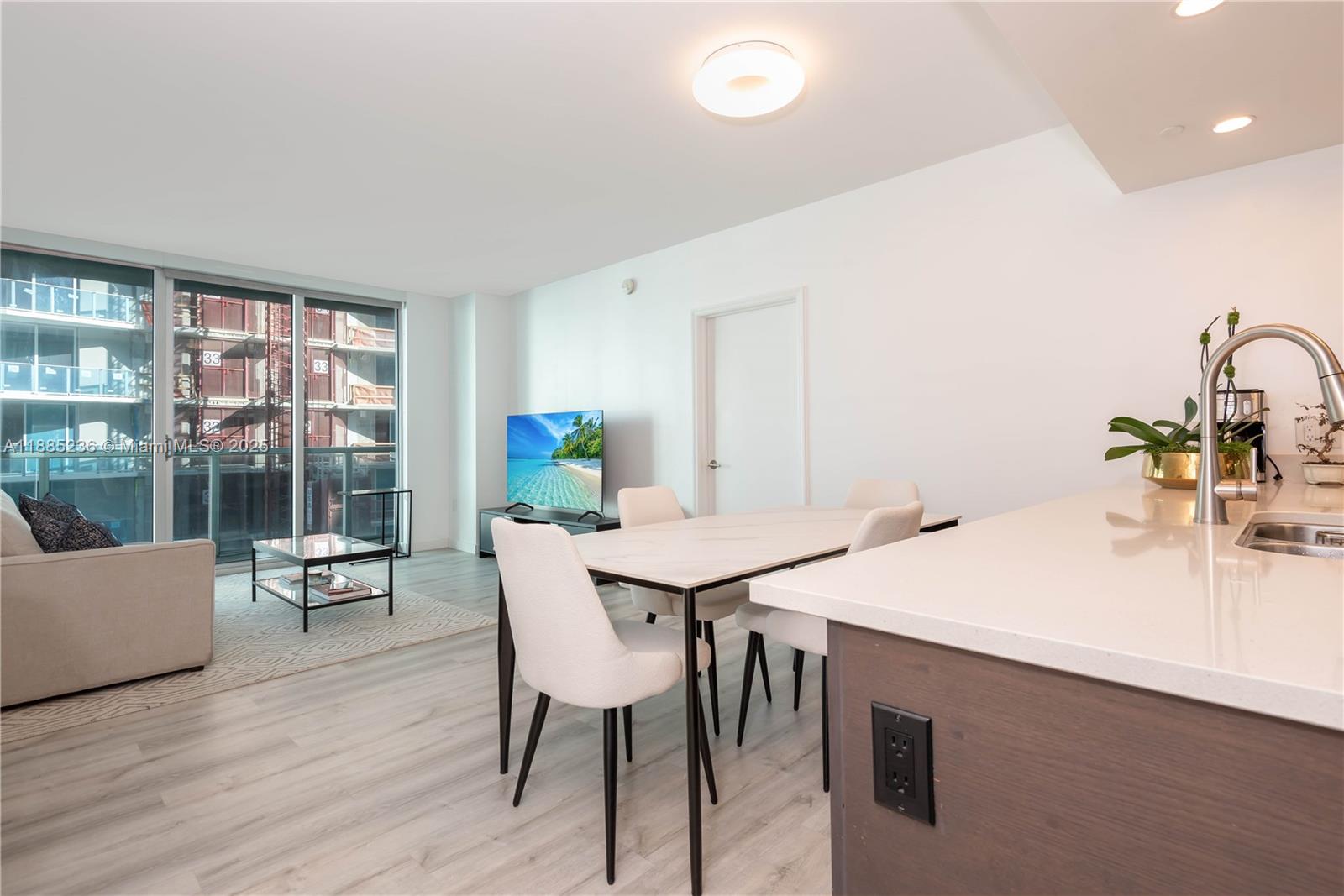 55 SE 6th St 3403