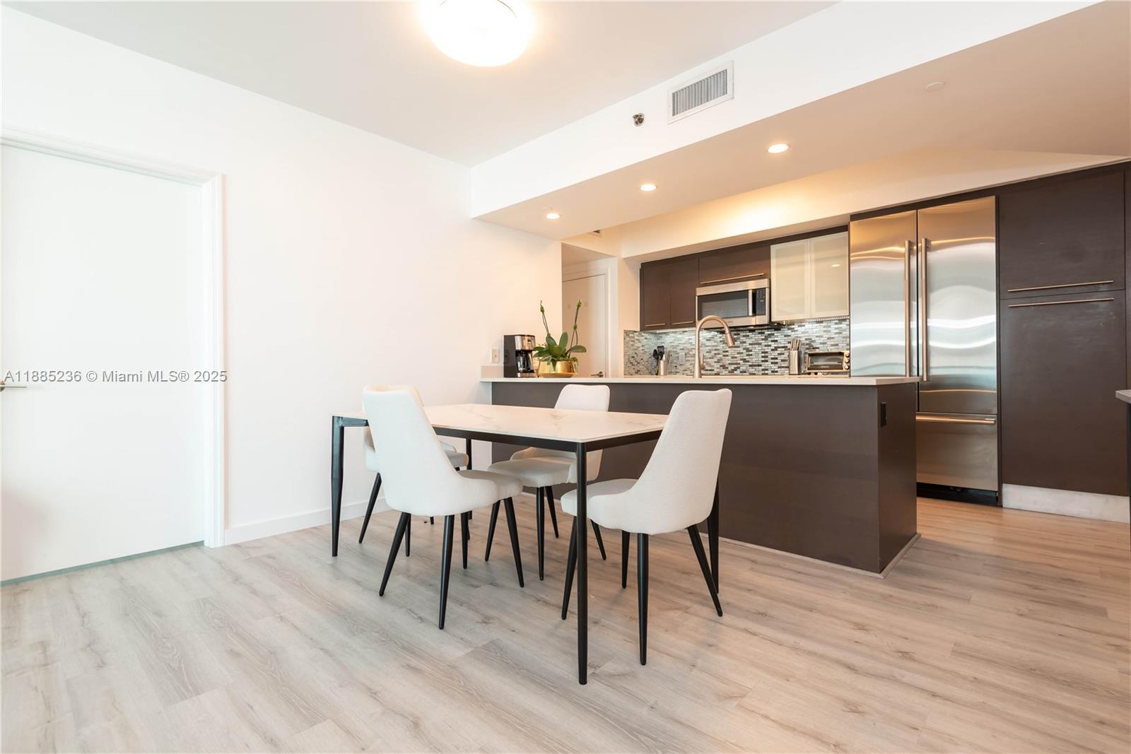 55 SE 6th St 3403