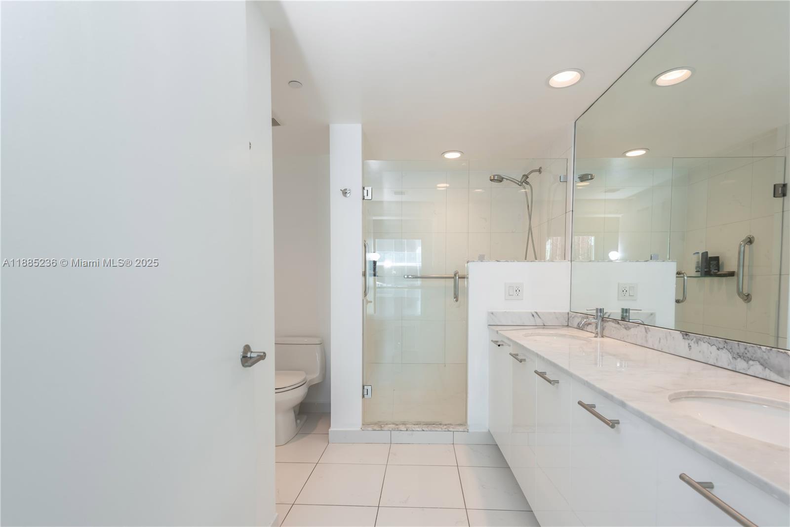 500 BRICKELL WEST CONDO - Residential