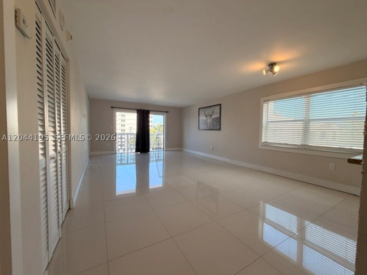 4141 Nautilus Dr 4J