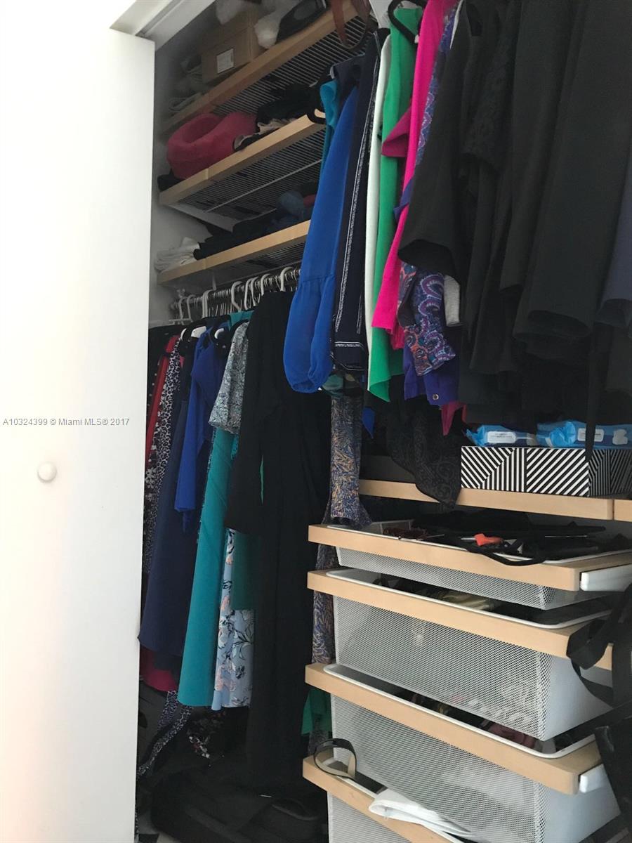 IVY CONDO - Residential Lease