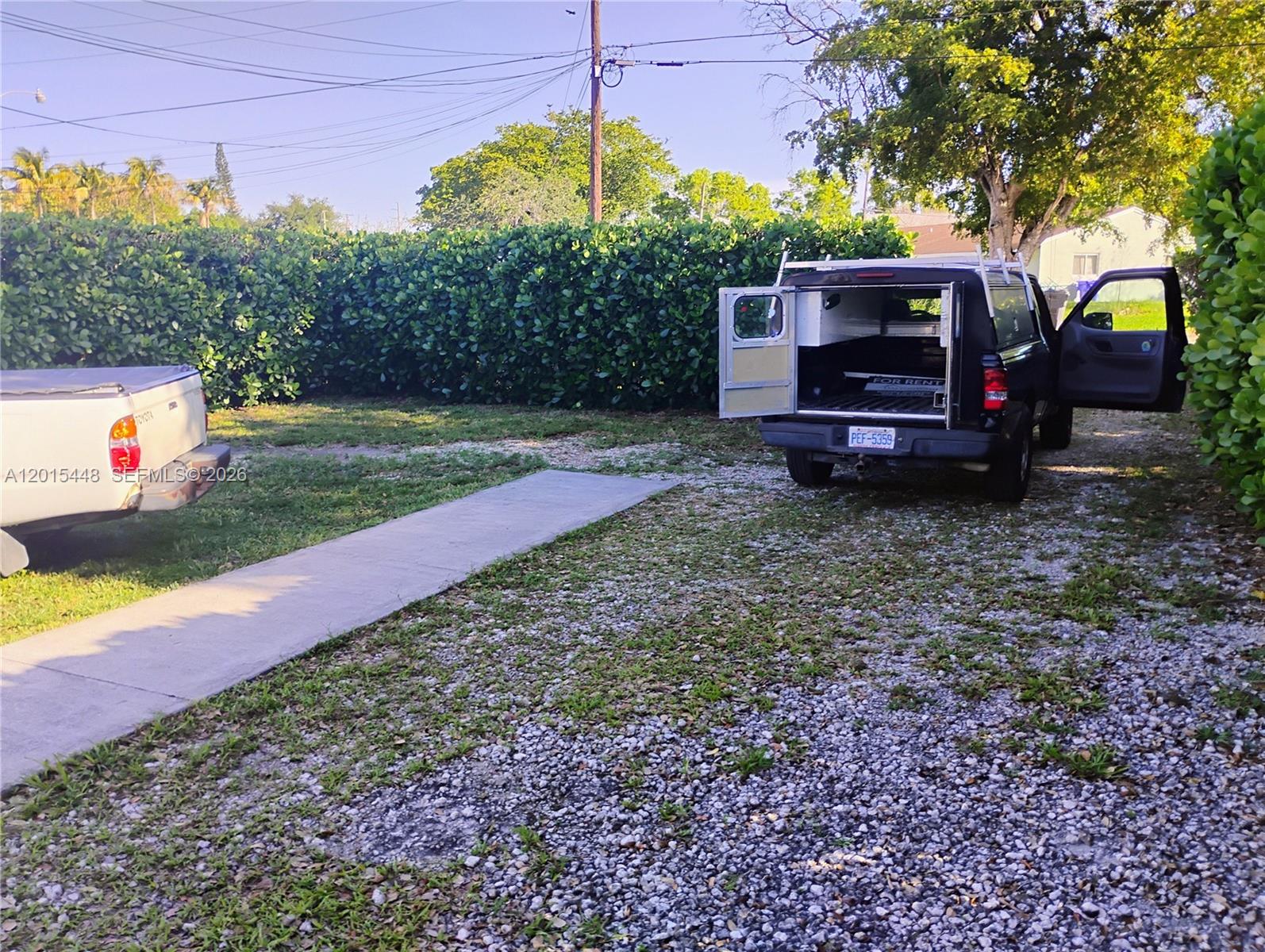 HOLLYWOOD BEACH GARDENS - Residential