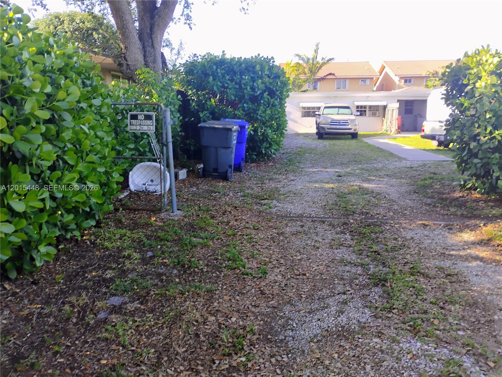 HOLLYWOOD BEACH GARDENS - Residential