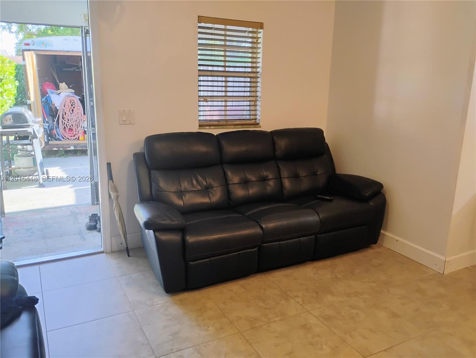 HOLLYWOOD BEACH GARDENS - Residential