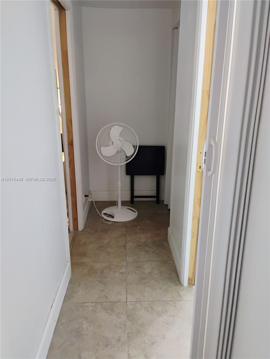 HOLLYWOOD BEACH GARDENS - Residential
