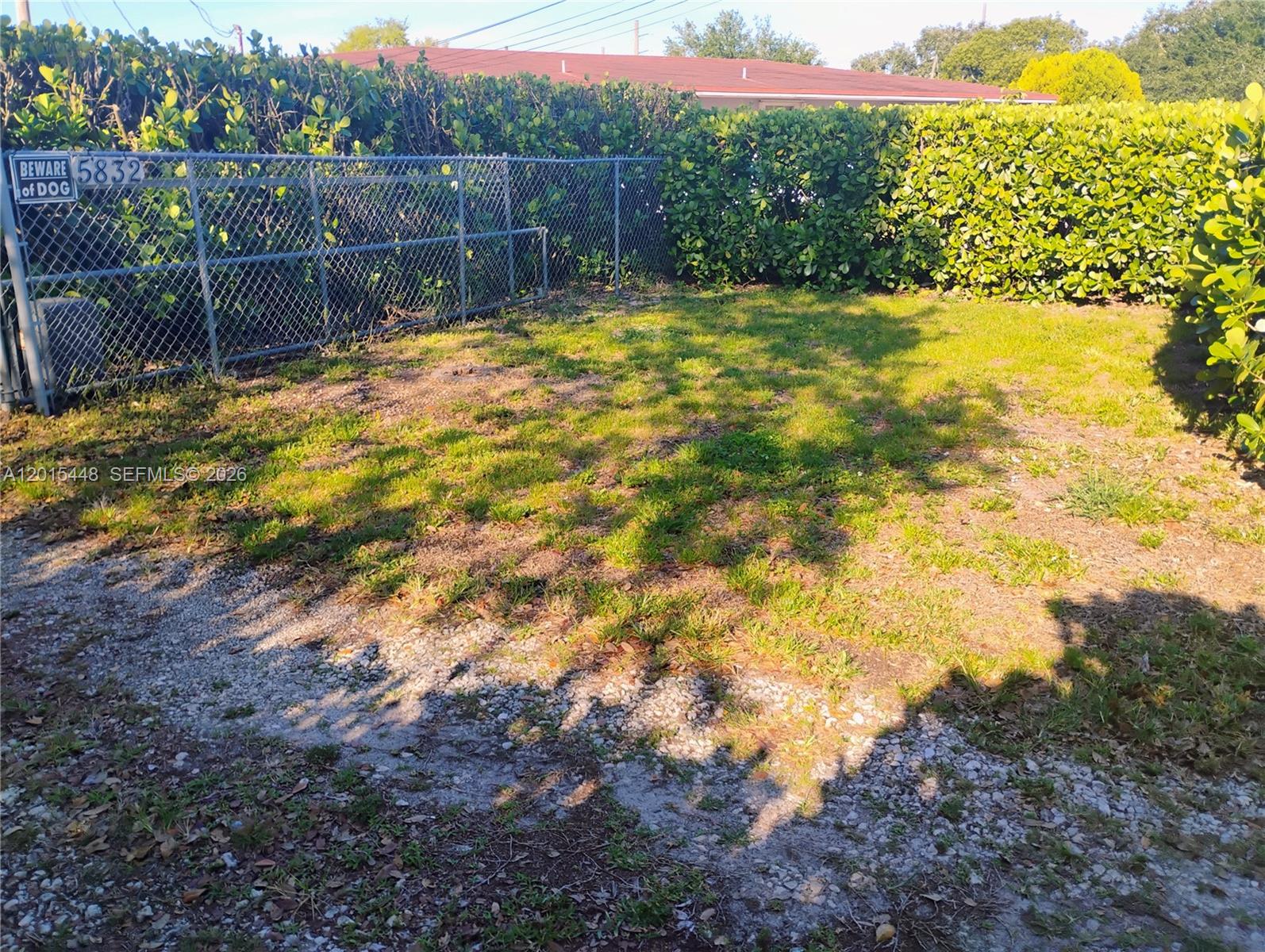 HOLLYWOOD BEACH GARDENS - Residential