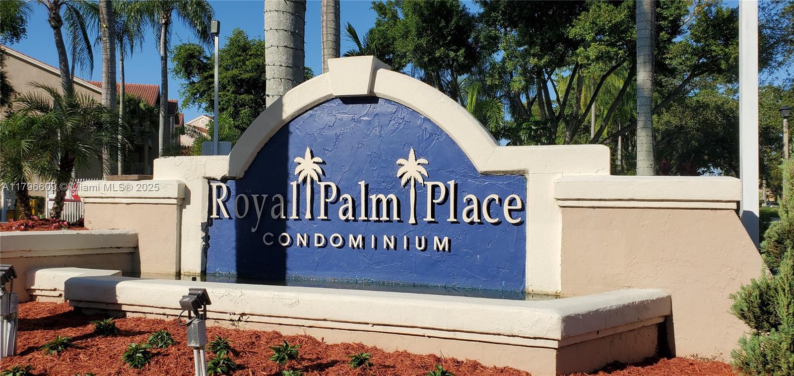 Rental Property at 15751 Sw 106th Ter 204, Miami, Broward County, Florida - Bedrooms: 2 
Bathrooms: 1  - $2,150 MO.