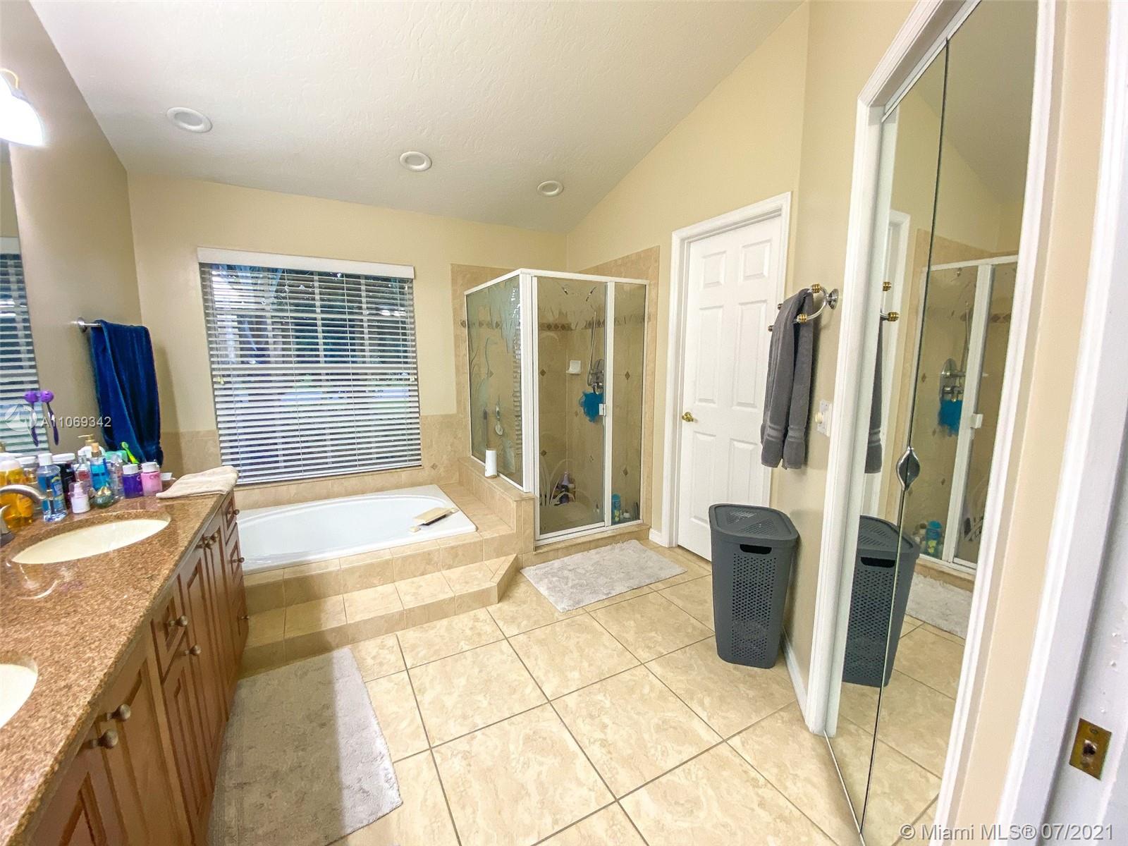 WINDOVER FARMS OF MELBOURN - Residential