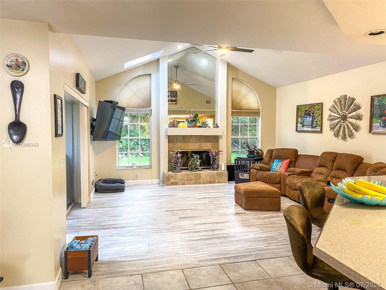 WINDOVER FARMS OF MELBOURN - Residential