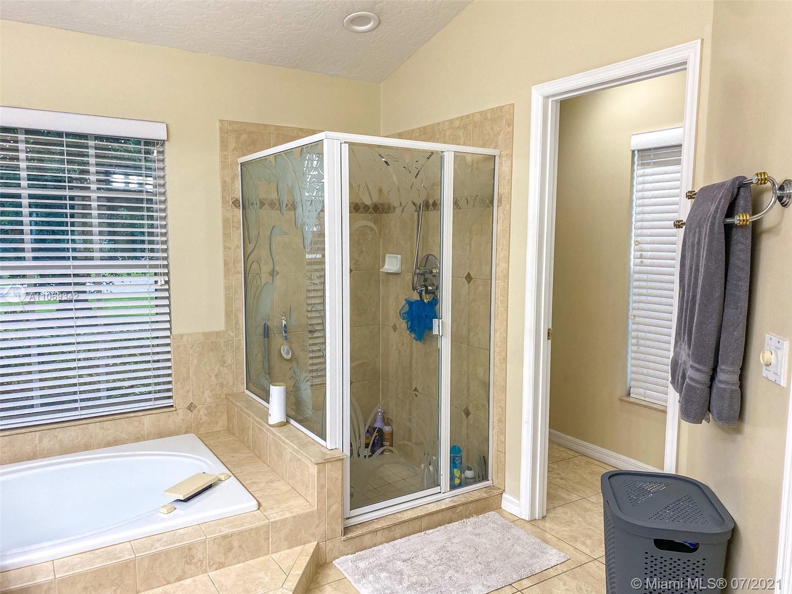 WINDOVER FARMS OF MELBOURN - Residential