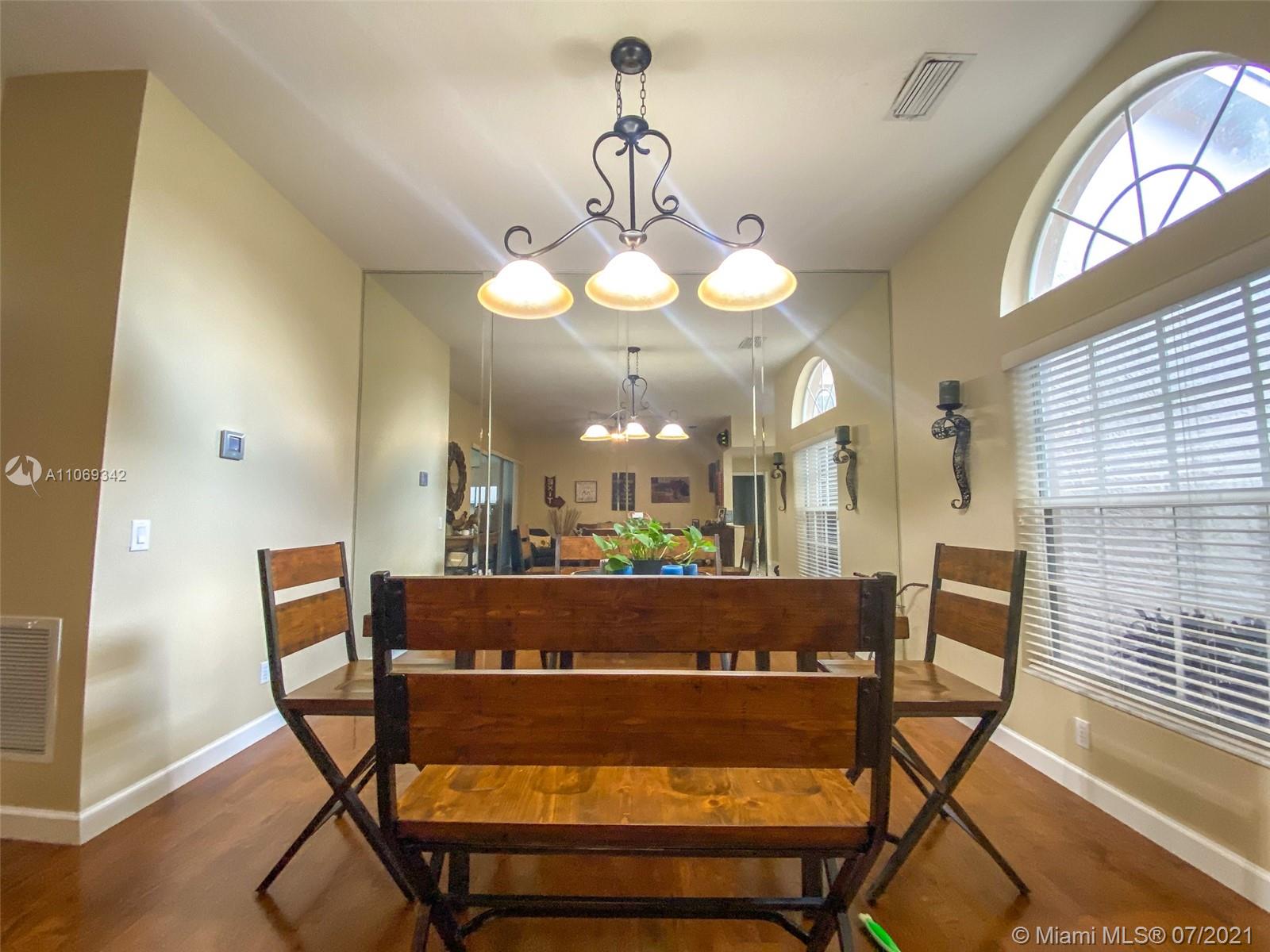 WINDOVER FARMS OF MELBOURN - Residential