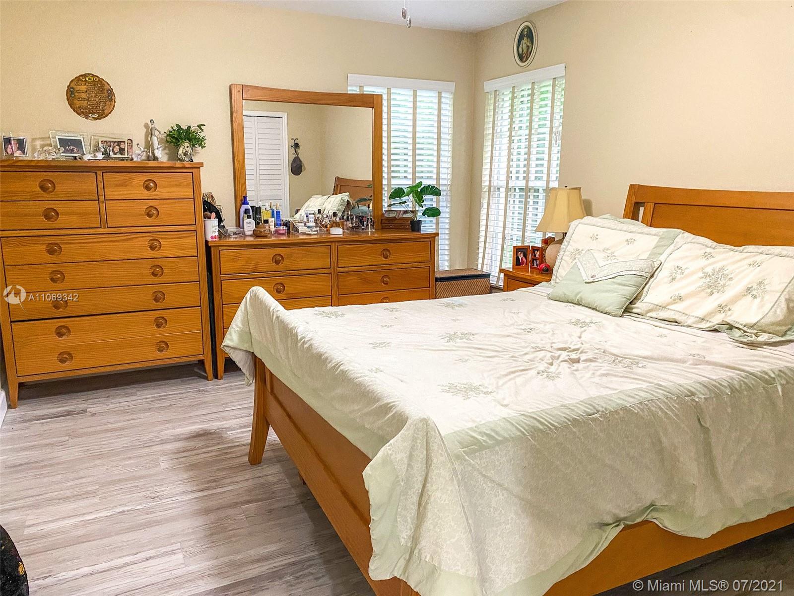 WINDOVER FARMS OF MELBOURN - Residential