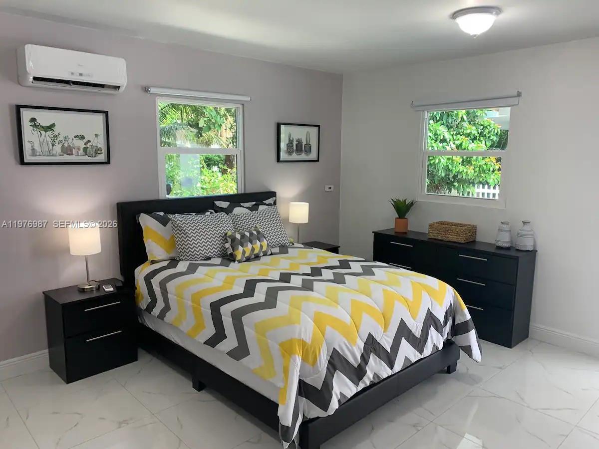 KENWOOD SUB - Residential