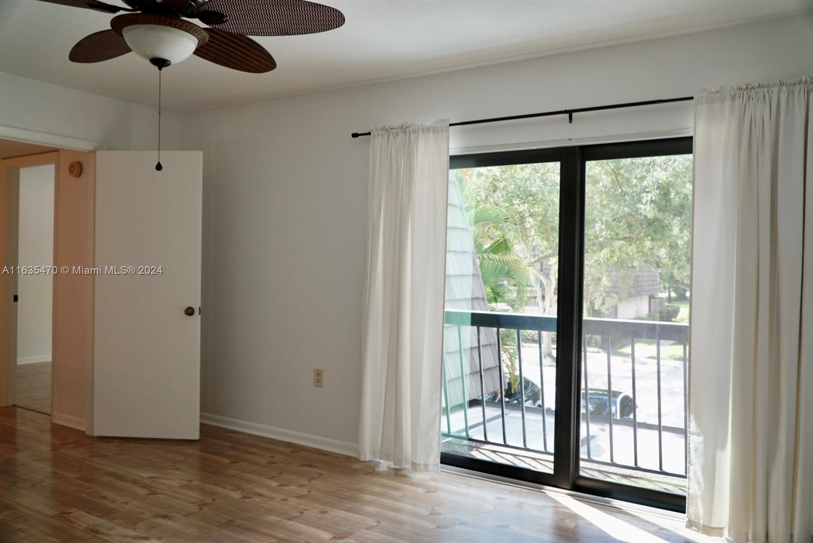 GLENWOOD TWNHS - Residential Lease